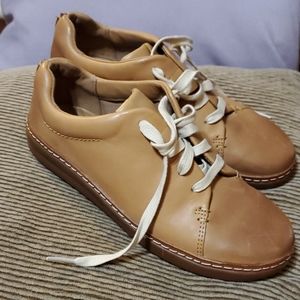 Women clarks shoe